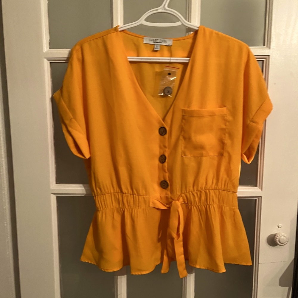 New Womens peplum blouse size lg